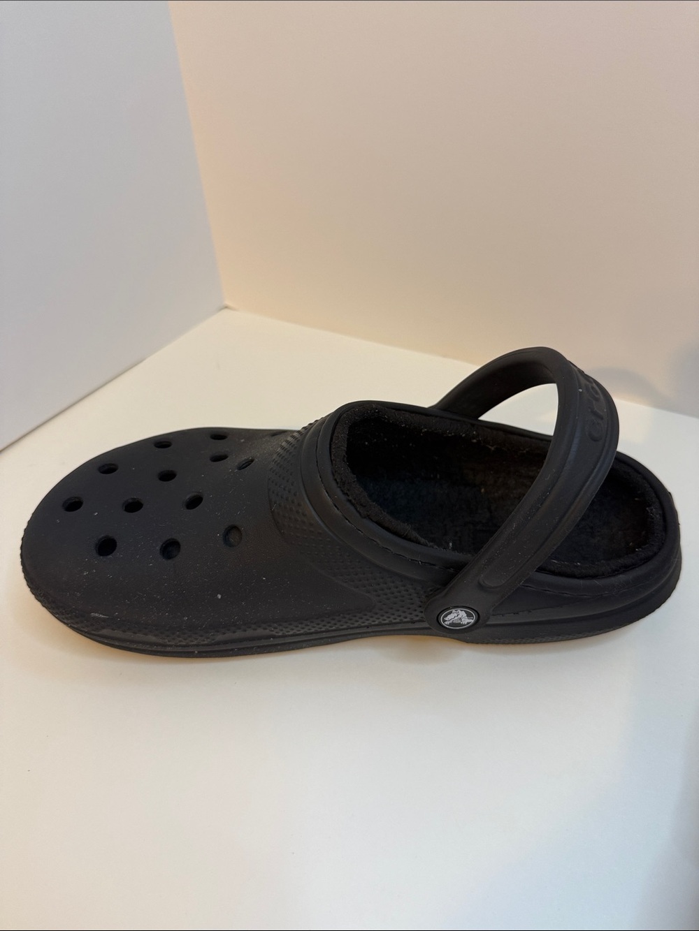 Crocs Classic Black Fleece Lined Clogs Unisex Men’s 8 Women’s 10 Cozy Comfort - Picture 3 of 7